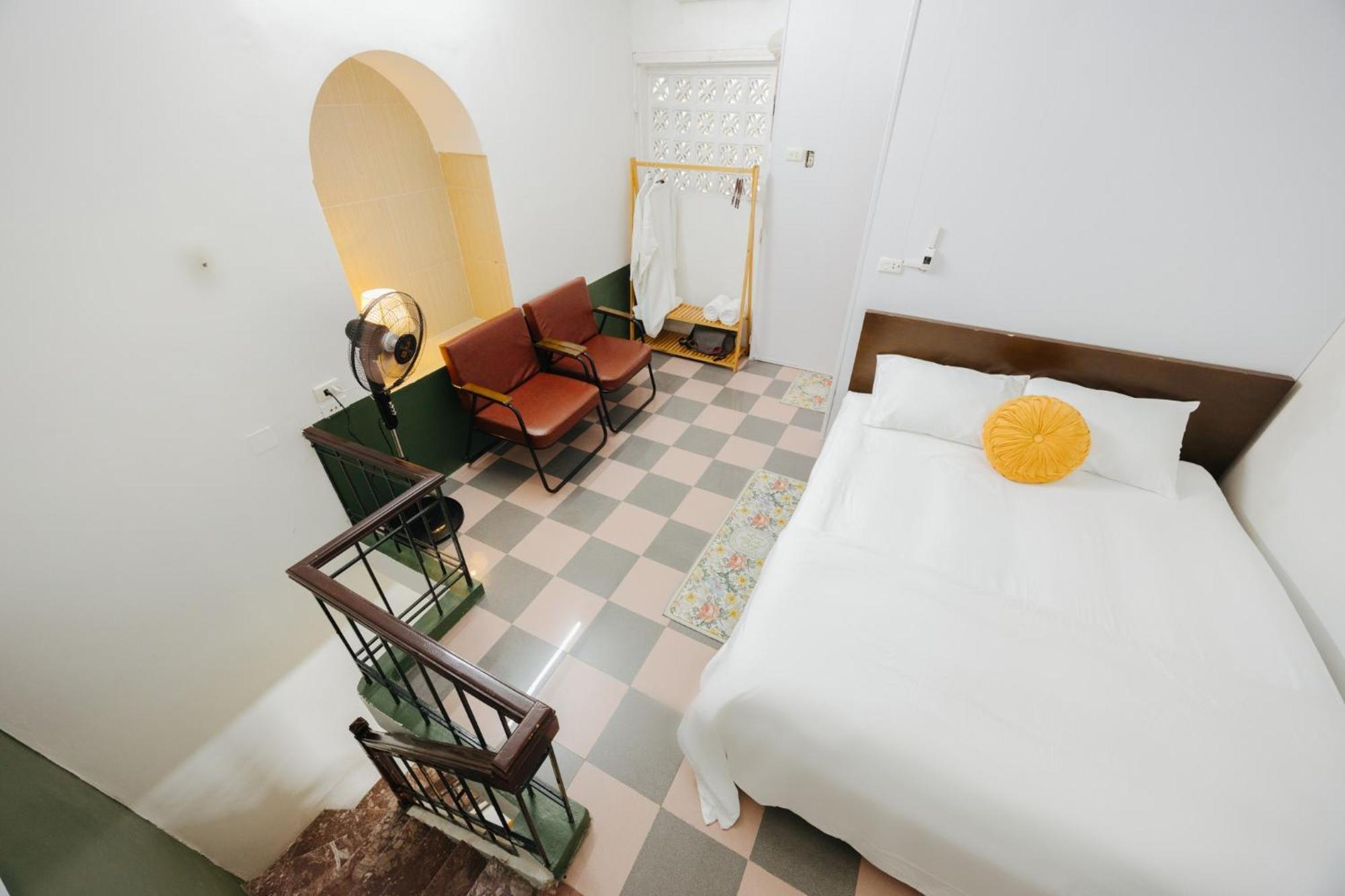 Homestay And Eggcoffee Central Hanoi Old Quarter Zewnętrze zdjęcie